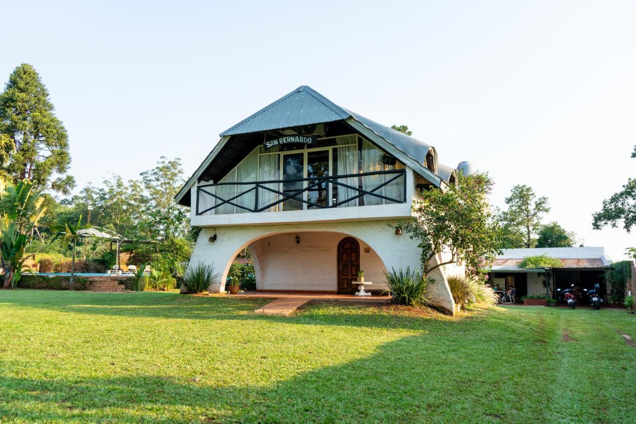 " Casa Quinta "San Bernardo" Con Pileta Y Amplio Jardin Villa Posadas Exterior photo