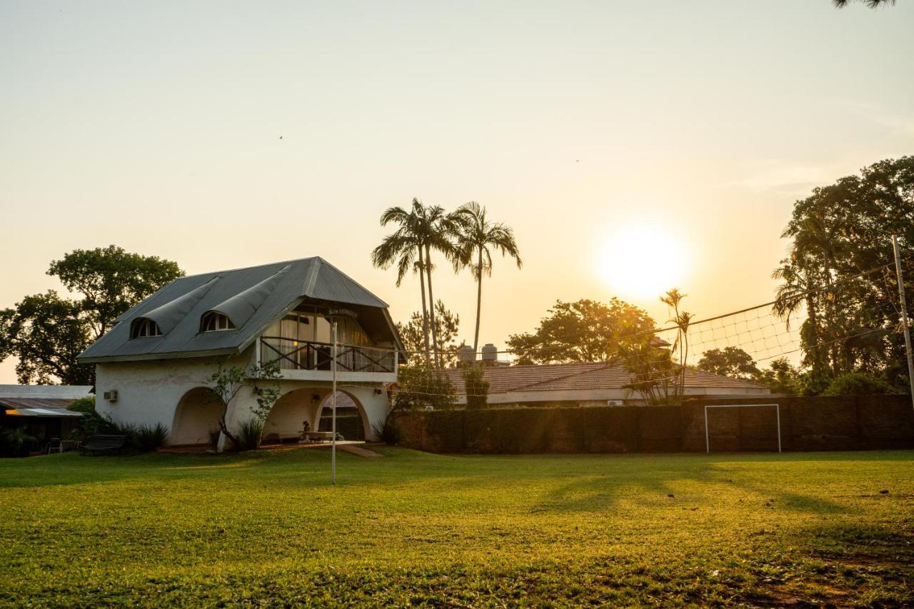 " Casa Quinta "San Bernardo" Con Pileta Y Amplio Jardin Villa Posadas Exterior photo